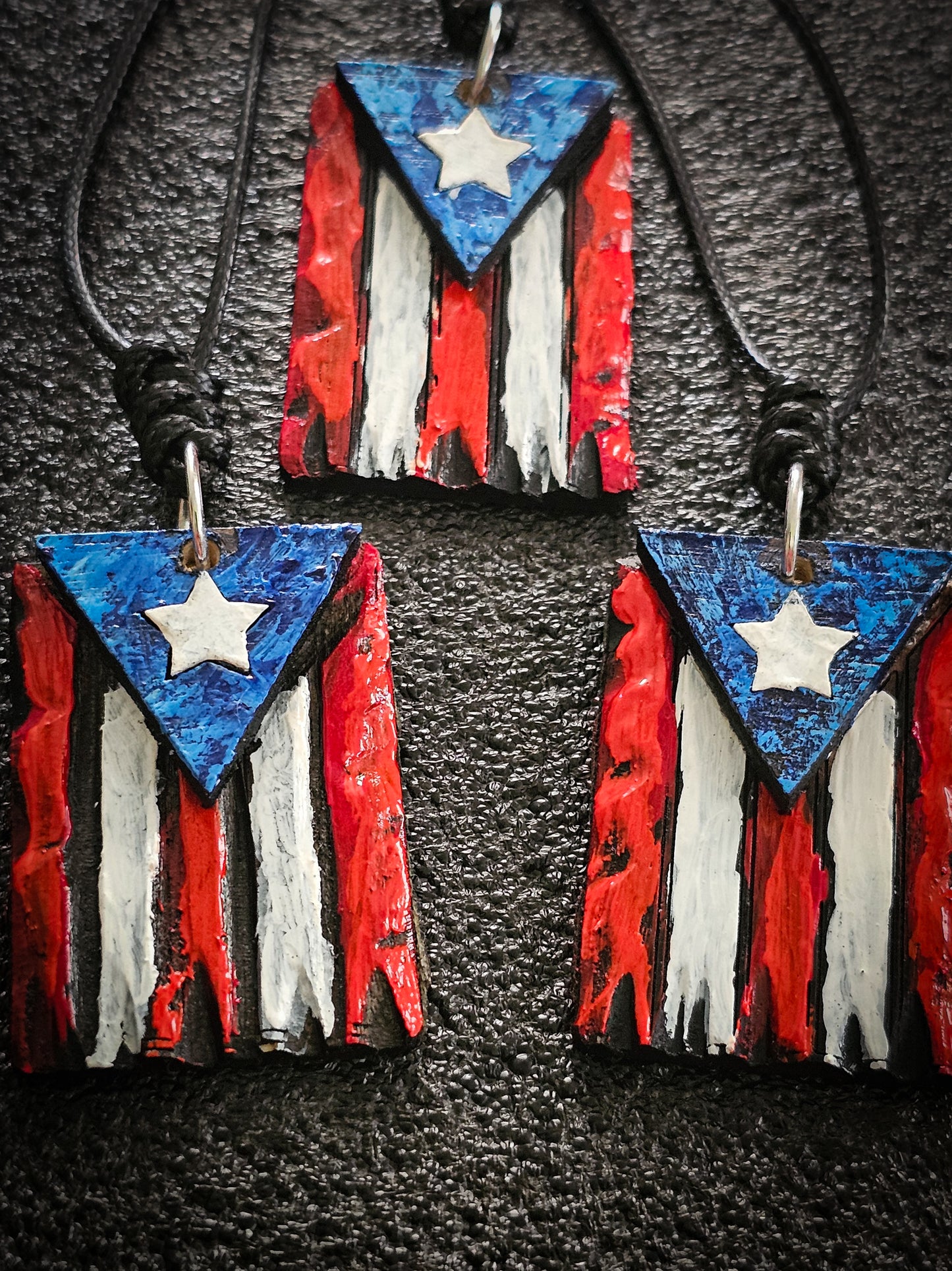 A. Collar Bandera Boricua