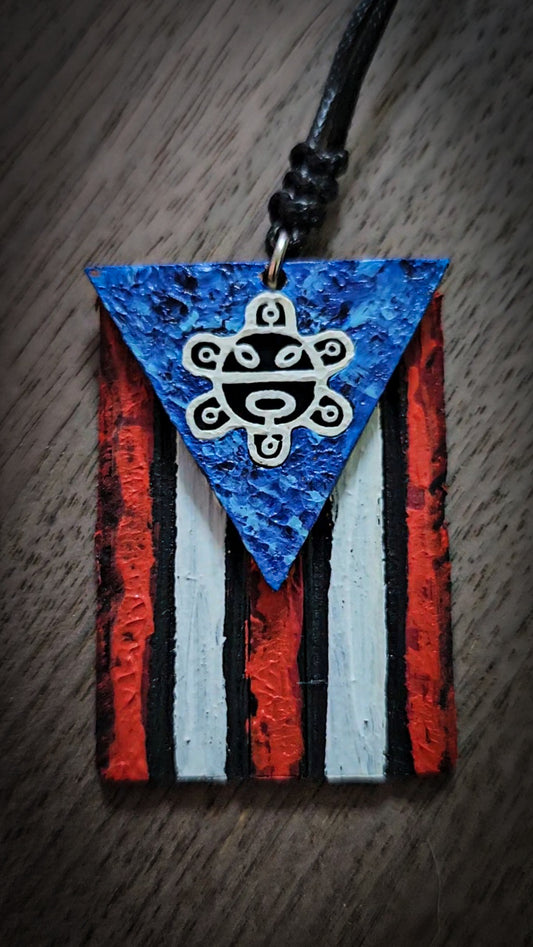 A. Collar Sol Taíno