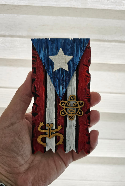 A. Bandera con símbolos Taínos, tamaño 3" x 6"