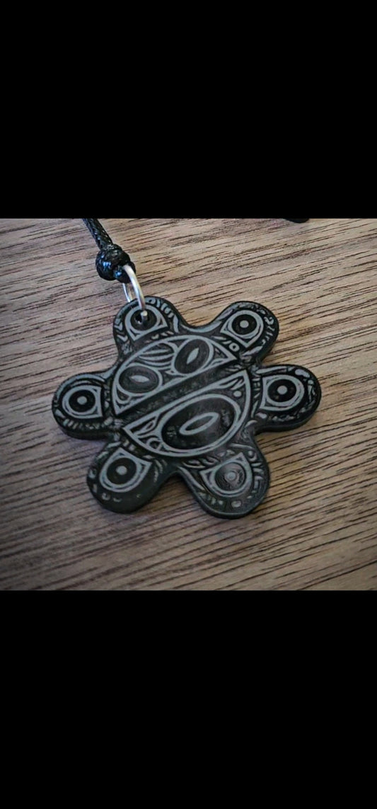 A. Collar Sol Taínos